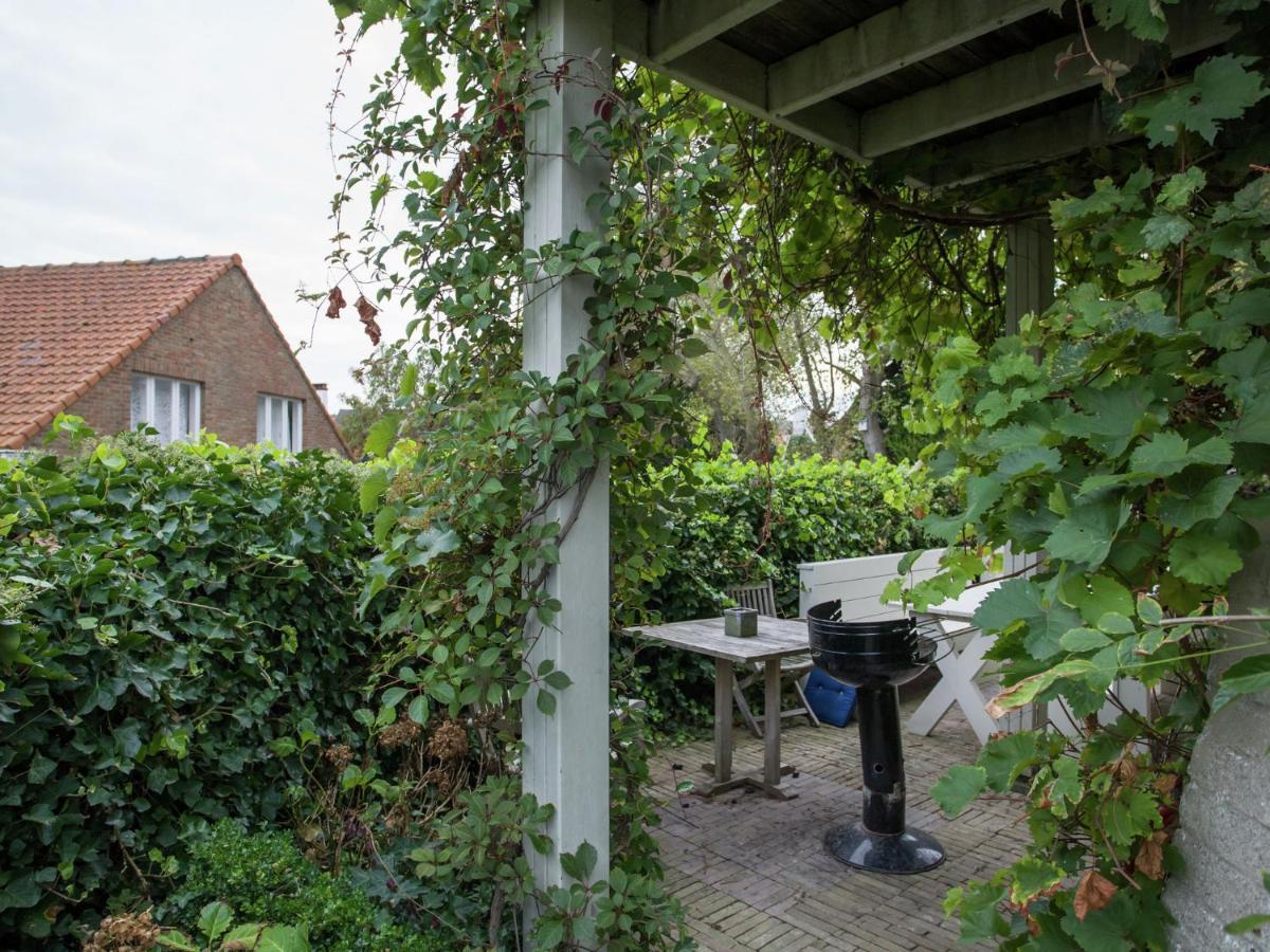 Beautiful Villa 200 Metres From The Sea Koksijde Exterior foto